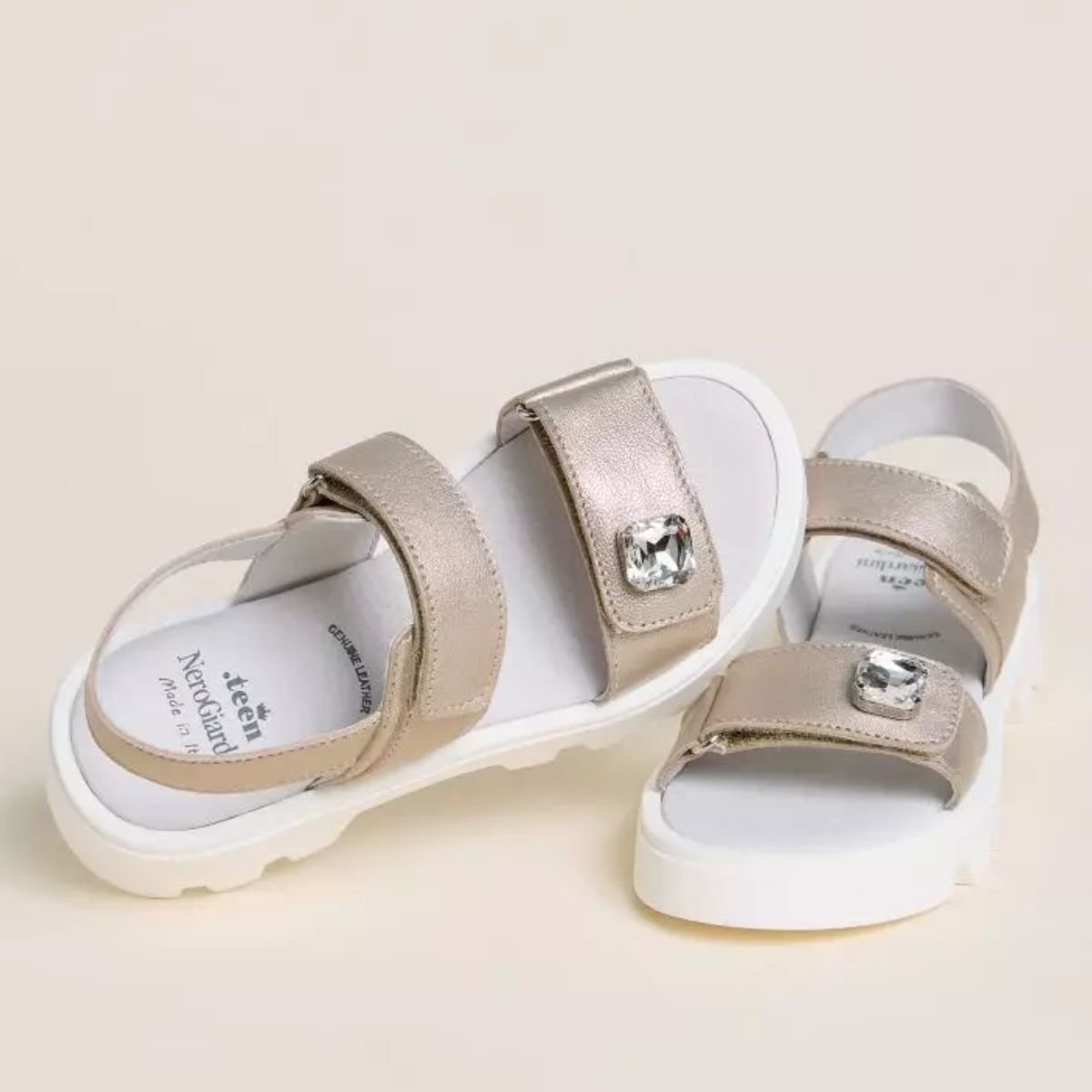 Sandalo NeroGiardini...